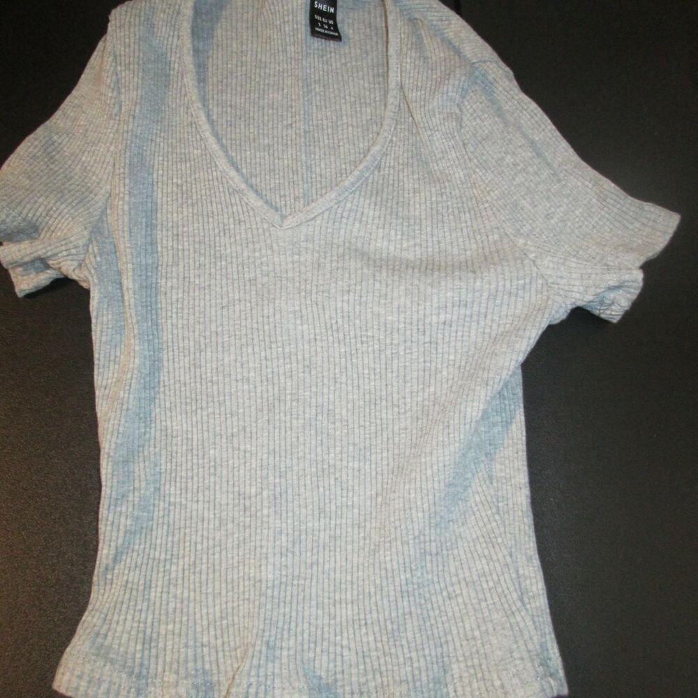 Jrs size small gray half shirt by Shein.